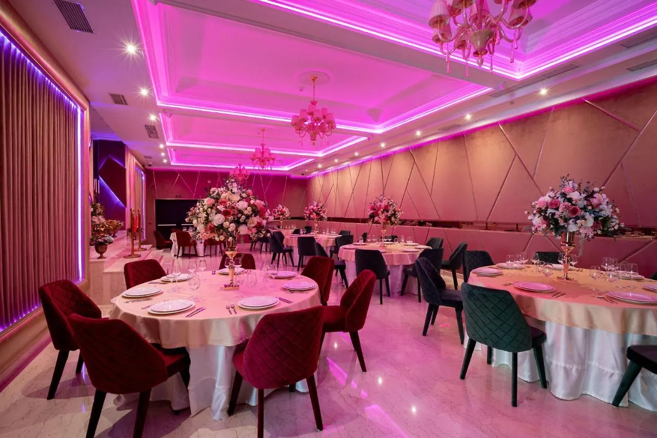 Hotel Casa Fiori Bucharest 3*,