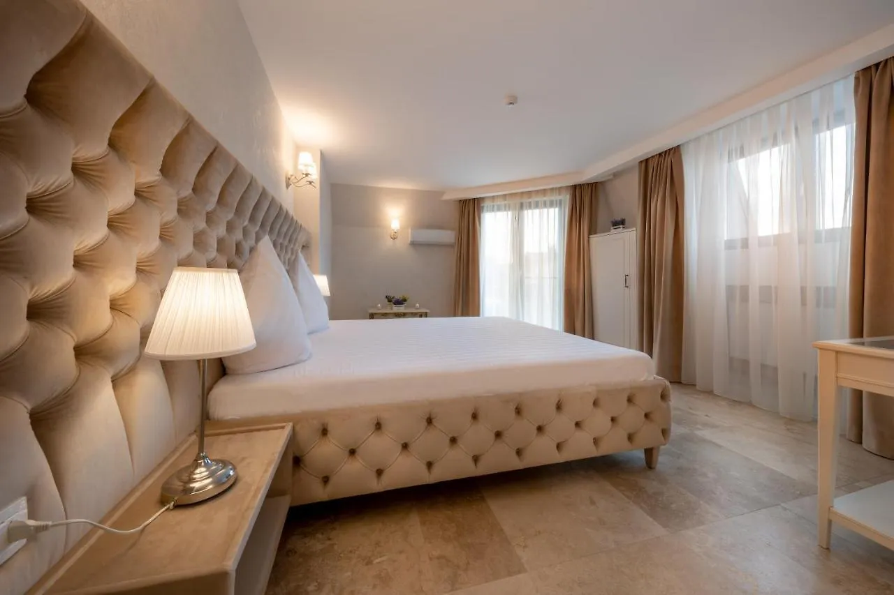 Hotel Casa Fiori Bucharest 3*,